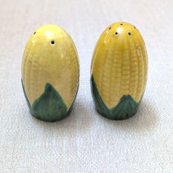 Vintage MCM Corn On The Cob Salt and Pepper Shakers - Picture 3 of 8